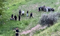 Adıyaman'da otomobil tarlaya uçtu: 4 yaralı