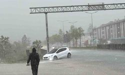 Aniden bastıran sağanak Düzcelileri hazırlıksız yakaladı