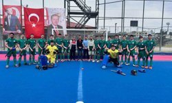 Ardeşen Anadolu İmam Hatip Lisesi, hokeyde Türkiye 3.'sü oldu