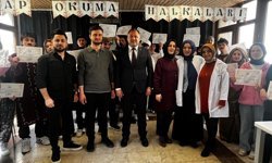 Bayburt Lisesi öğrencileri kitapları sahneye taşıdı