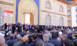 Bayburt'ta hacı adayları dualarla kutsal topraklara uğurlandı