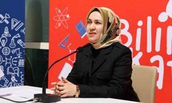 Bilim Kafede etiketlerin dili konuşuldu