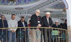 Bolu'da bayram namazında camiler doldu taştı