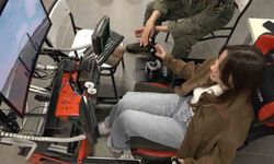 BTÜ'de F16 heyecanı...Gençler kokpite geçti