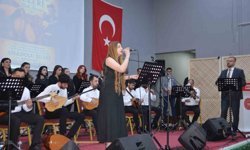 Bulanık'ta 'Anadolu İzleri Halk Konseri' büyük ilgi gördü