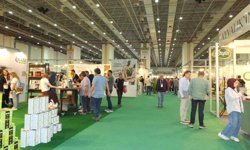 Burhaniyeli zeytinciler İzmir'de Olivtech fuarı açılışına katıldı