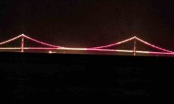 Çanakkale Köprüsü sarı kırmızılı renklerle aydınlatıldı