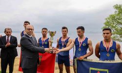 Cerrahpaşa CUP Kürek Yarışları'nda üniversiteler Küçükçekmece Gölü'nde yarıştı