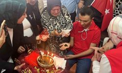 Çorum'da temsili askerlik yapacak engelli bireylere asker kınası yakıldı