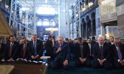 Cumhurbaşkanı Erdoğan, cuma namazını Ayasofya Camii'nde kıldı, Kur'an-ı Kerim okudu