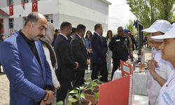 Cumhuriyet İlk ve Ortaokulu'nda 'Bilim ve Sanat Şöleni' düzenlendi