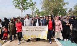 Darıca'da Anneler Günü yürüyüşü düzenlendi