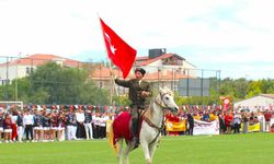 Datça'da atlı gösteri ayakta alkışlandı