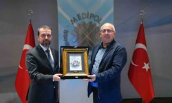 Dekolonizasyon ve yeni bir dünya ihtiyacı Medipol'de masaya yatırıldı