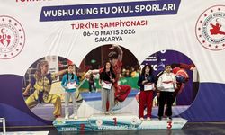 Devrekli öğrenci ilçeye şampiyon olarak döndü