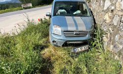 Direksiyon hâkimiyetini kaybeden otomobil sürücüsü istinat duvarına çarptı: 1 yaralı
