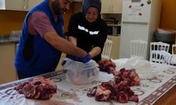 Düzce'de bağışlanan kurban payları ihtiyaç sahiplerine ulaştırılıyor