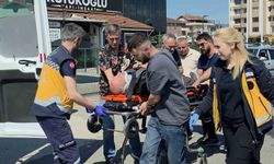 Düzce'de minibüs, motosiklete çarptı 1 yaralı