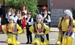 Edirne'de minik öğrencilerin gösterileri hayran bıraktı