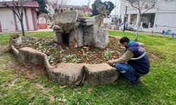 Efeler'de parklar yenileniyor