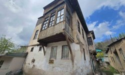 Elazığ'da 450 yıllık konak geçmişin izlerini taşıyor
