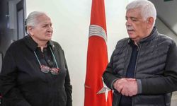 Erzurum Kazım Karabekirbekir Paşa'nın kızını bağrına bastı