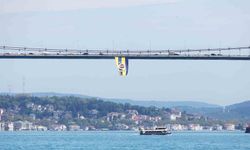 Euroleague şampiyonu olan Fenerbahçe'nin bayrakları köprülere asıldı