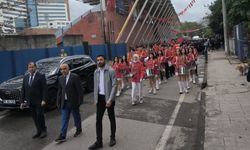 Fener Anadolu Lisesi'nden 19 Mayıs yürüyüşü