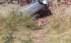 Hatay'da motosiklete çarpan otomobil takla attı: 1 ölü, 1 yaralı
