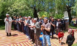 Hisarcık Yukarı Yoncaağaç köyünde şükür duası düzenlendi