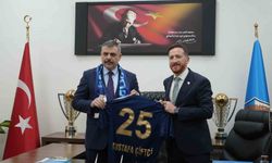 İçişleri Bakanı Çiftçi'den Erzurumspor'a tebrik ziyareti