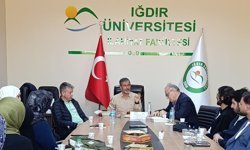 Iğdır Üniversitesi'nce kitap kritiği ve söyleşi programı düzenlendi