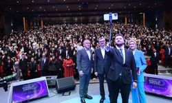 İnönü Medya Dezenformasyonla Mücadele Topluluğu, Ulusal Gençlik Zirvesi'ne katıldı