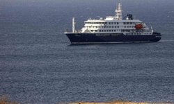 İspanya hantavirüsü tespit edilen yolcu gemisinin Kanarya Adaları'na yanaşmasına izin verdi