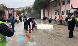 İtfaiyeden öğrencilere yangın eğitimi