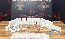 İzmir'de binlerce uyuşturucu hap ele geçirildi