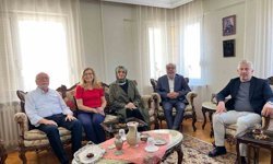 Karesi AK Parti'den vefa dolu ziyaretler