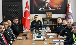 Kars'ta güvenlik toplantısı: Huzur ortamı ve okul çevreleri masaya yatırıldı