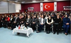 Kars'ta koruyucu aile hizmeti için farkındalık toplantısı düzenlendi