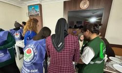 Kars'ta Yeşilay gönüllülerinden renkli atölye etkinliği