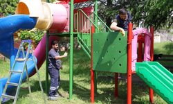 Kartepe'de çocuk parkları yenileniyor