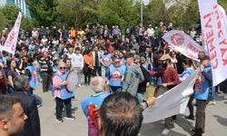Kayseri'de 1 Mayıs halaylarla kutlandı