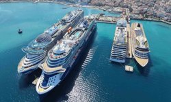 Kuşadası'na 4 gemi ile 10 bin 800 turist geldi