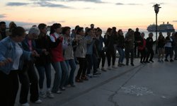 Kuşadası'nda 1 Mayıs kutlamaları Ömer Günel mitingine döndü