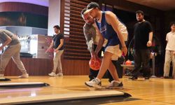 Maltepeli gençler bowling turnuvasıyla eğlendi