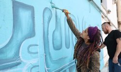 Marmaris duvarları latin motifleriyle renkleniyor