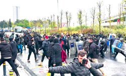 Mecidiyeköy'de izinsiz yürüyüşe polisten müdahale
