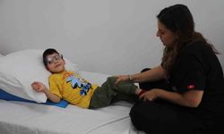 Minik Metehan, Hatay Büyükşehir Belediyesinin desteğiyle ayağa kalktı