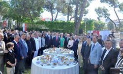 Muğla Valiliği bahçesinde geleneksel Bayramlaşma töreni düzenlendi