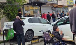Muş'ta iki araç çarpıştı